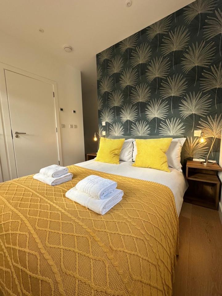 Contemporary Pied A Terre In The Heart Of Bath Lägenhet Exteriör bild